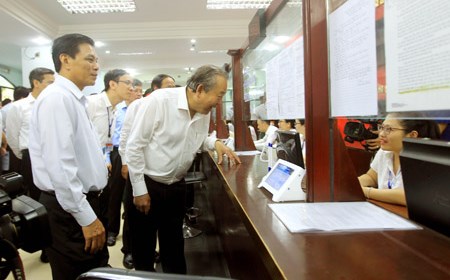Phó Thủ tướng Thường trực kiểm tra công tác CCHC tại Hải Phòng